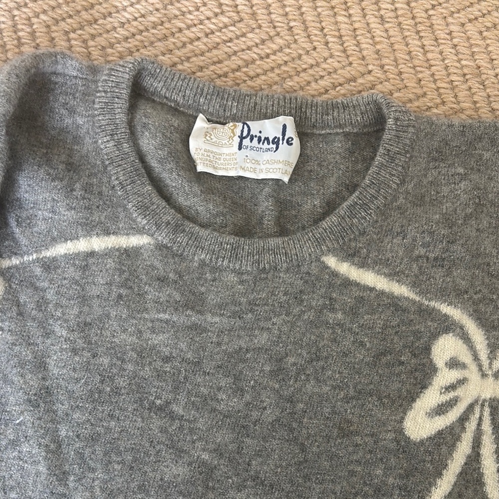Pringle Grey Cashmere Sweater with White Bow Detail Vintage